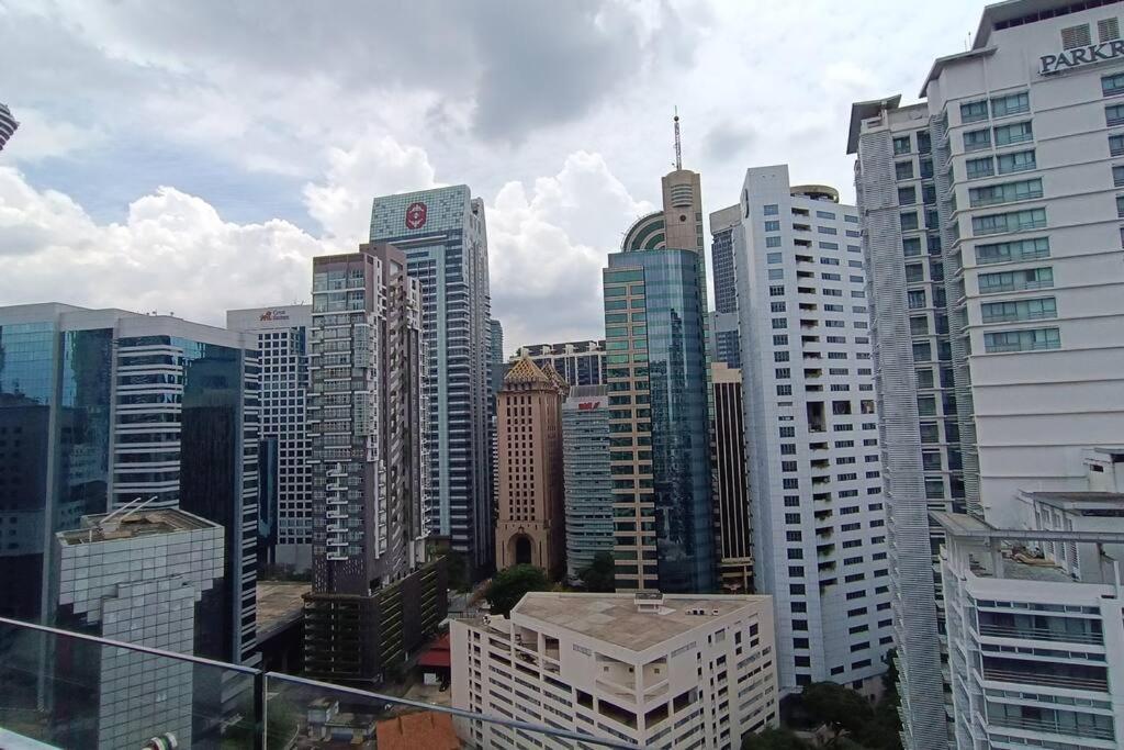 A05 Bukit Ceylon Kl Tower View Balcony Apartment Kuala Lumpur Eksteriør billede